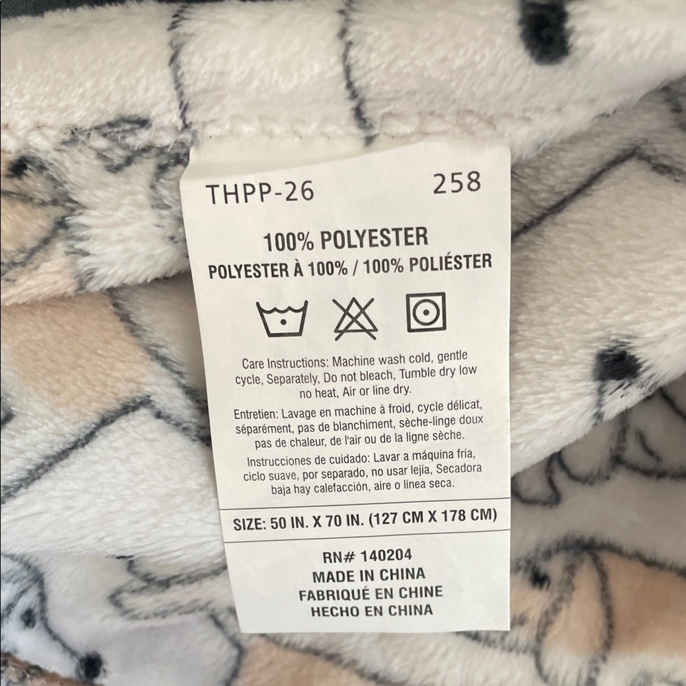 Cuddlove Dachshund Print Plush throw blanket Blanket - Picture 2 of 4